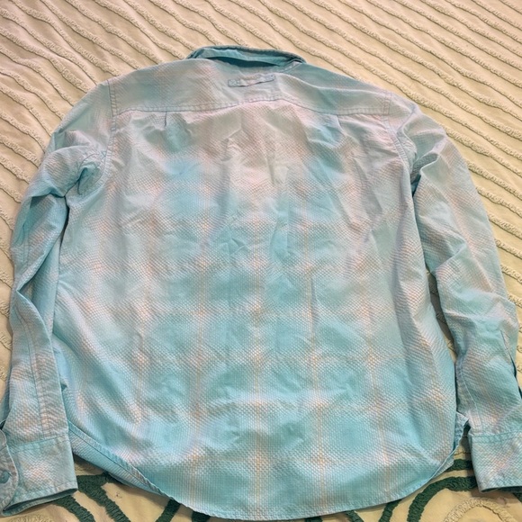 Women’s Duluth Trading Co Light Blue Button Down Shirt. Size S - Picture 7 of 7